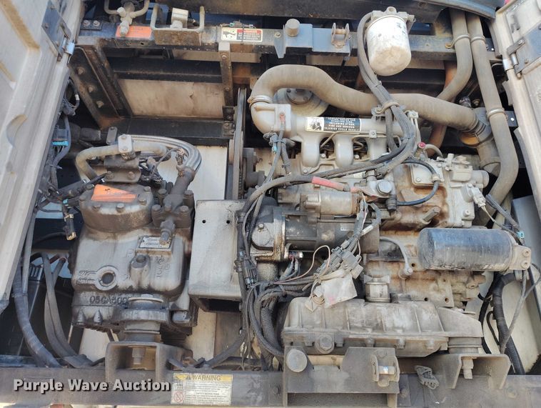 image for item DT0750 2012 Utility VS2RA refrigerated van trailer