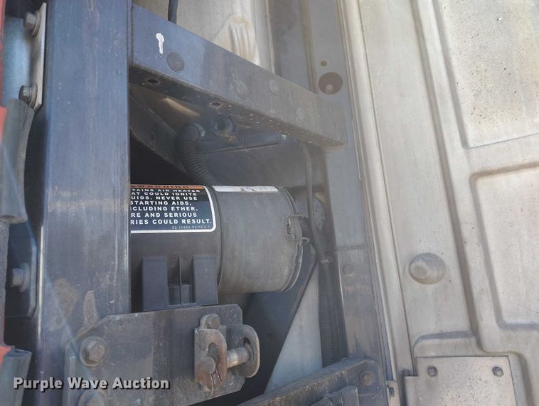 image for item DT0750 2012 Utility VS2RA refrigerated van trailer