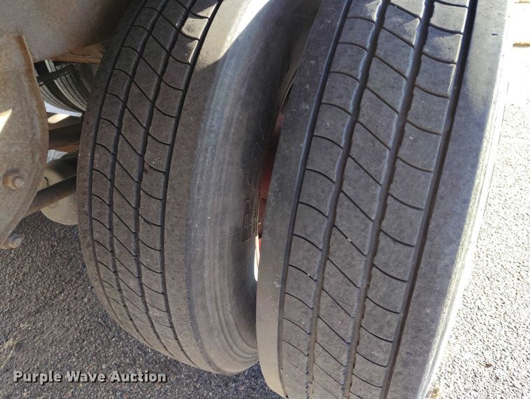 image for item DT0750 2012 Utility VS2RA refrigerated van trailer