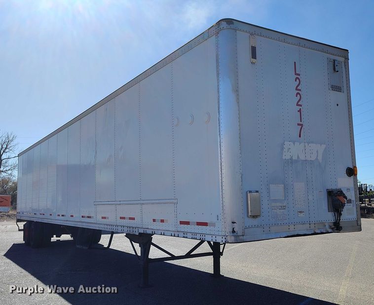 image for item DT0751 2002 Wabash dry van trailer