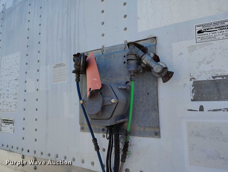 image for item DT0751 2002 Wabash dry van trailer