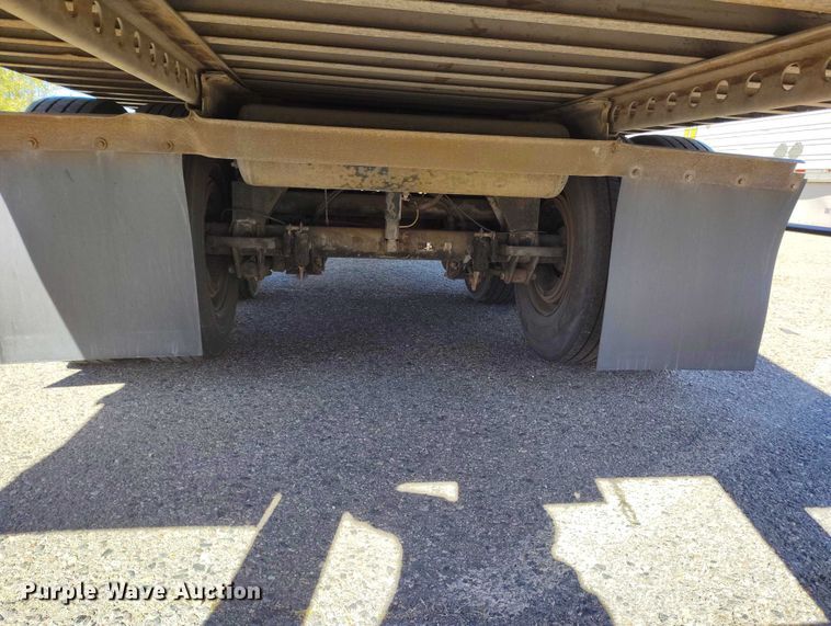 image for item DT0751 2002 Wabash dry van trailer