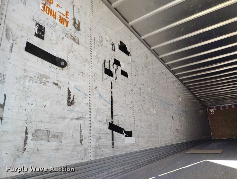 image for item DT0751 2002 Wabash dry van trailer