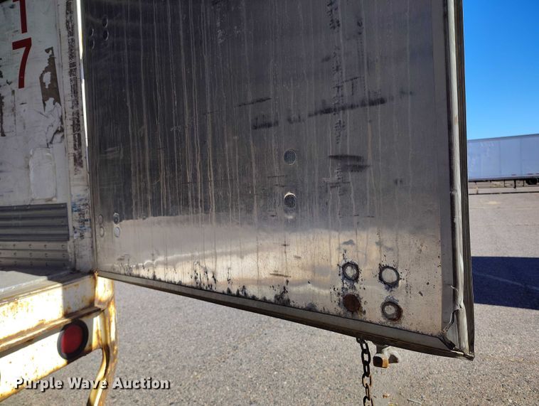 image for item DT0751 2002 Wabash dry van trailer