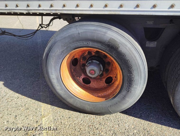 image for item DT0751 2002 Wabash dry van trailer