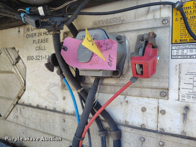 image for item DT0752 2011 Utility refrigerated van trailer