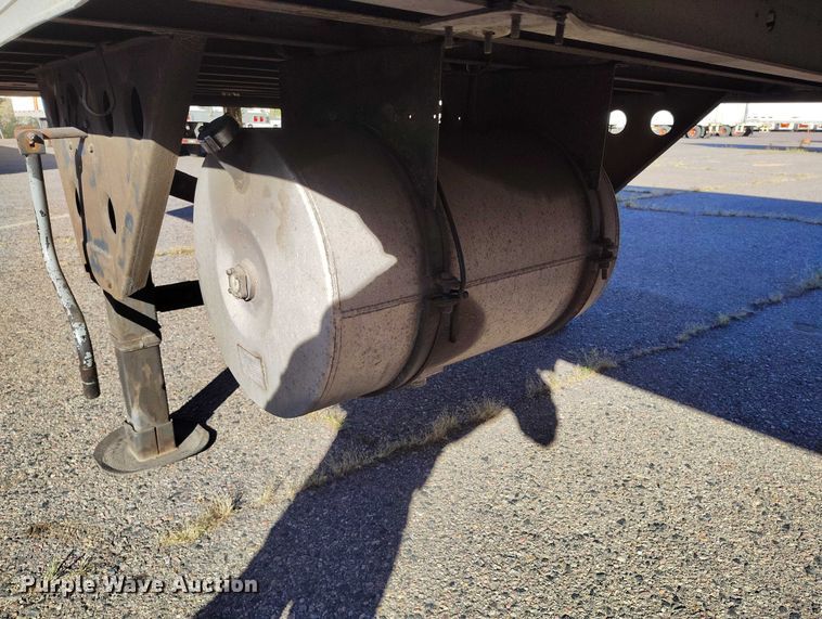 image for item DT0752 2011 Utility refrigerated van trailer