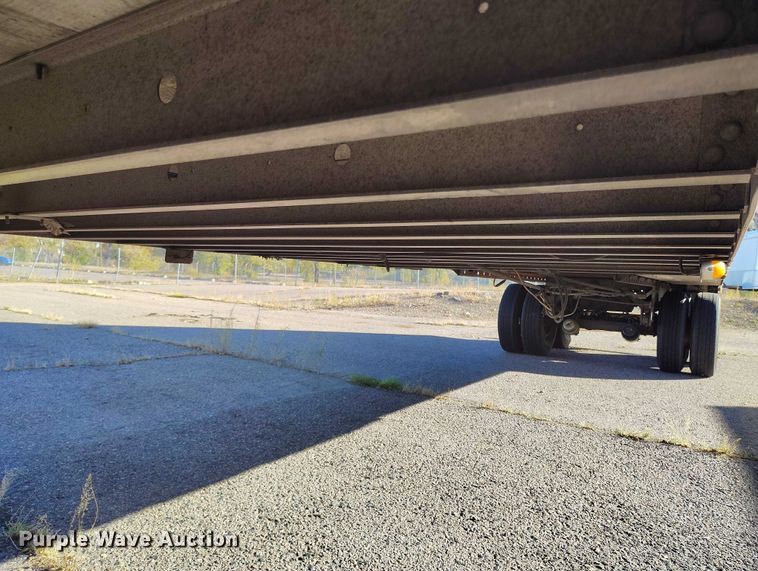 image for item DT0752 2011 Utility refrigerated van trailer