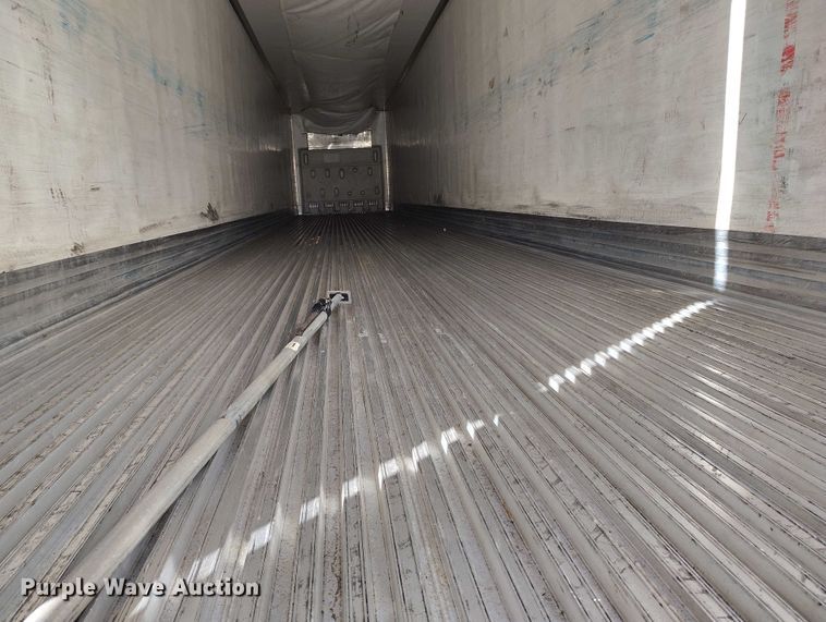 image for item DT0752 2011 Utility refrigerated van trailer