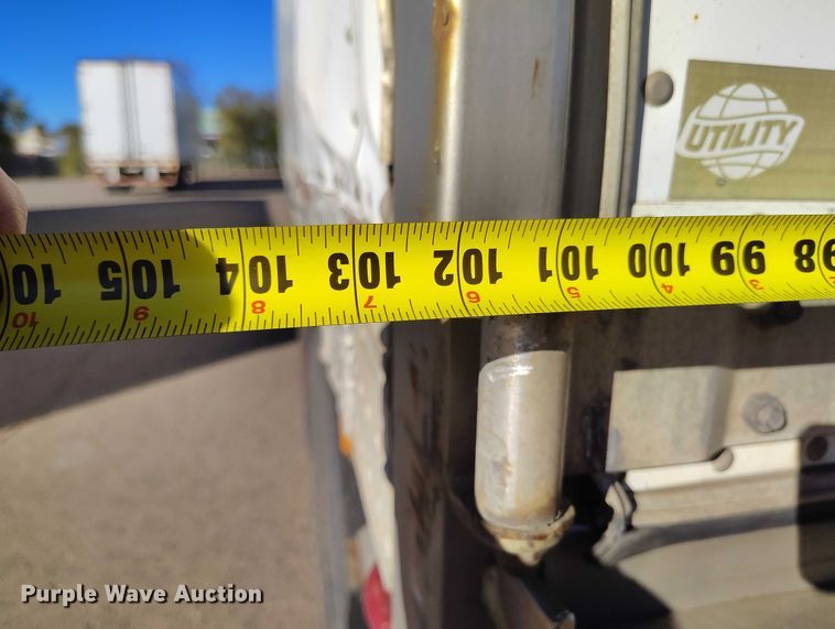 image for item DT0752 2011 Utility refrigerated van trailer