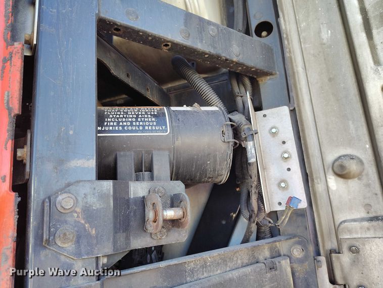 image for item DT0752 2011 Utility refrigerated van trailer