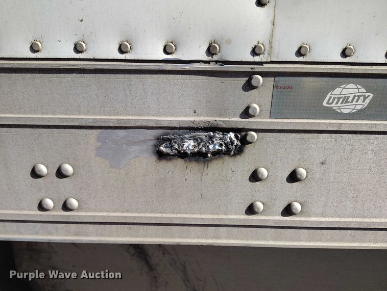 image for item DT0753 2012 Utility VS2RA refrigerated van trailer