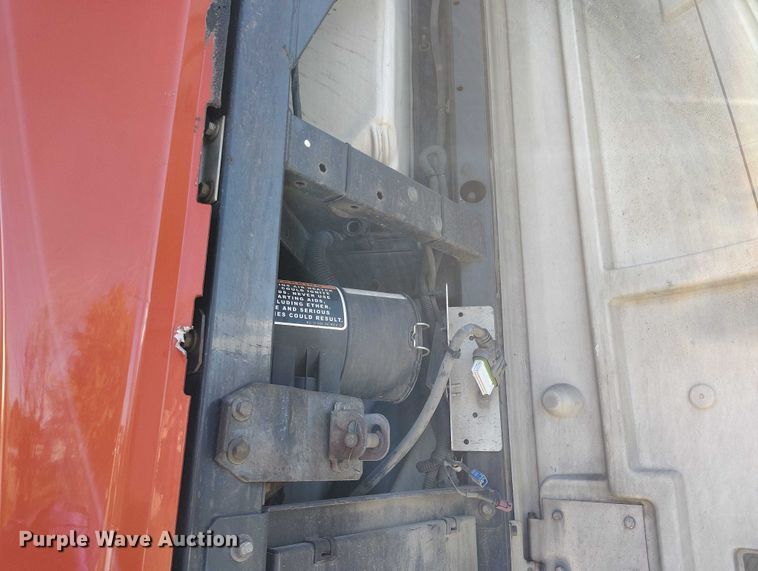 image for item DT0753 2012 Utility VS2RA refrigerated van trailer