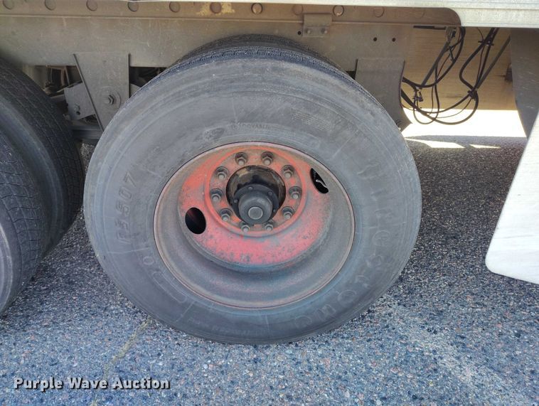 image for item DT0753 2012 Utility VS2RA refrigerated van trailer