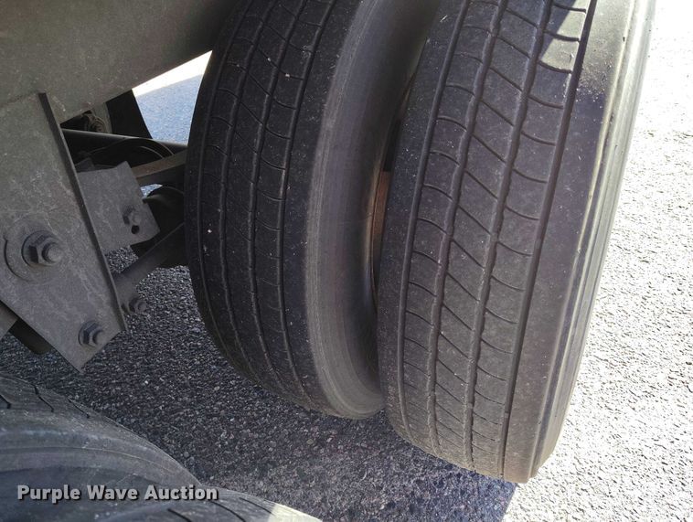 image for item DT0753 2012 Utility VS2RA refrigerated van trailer