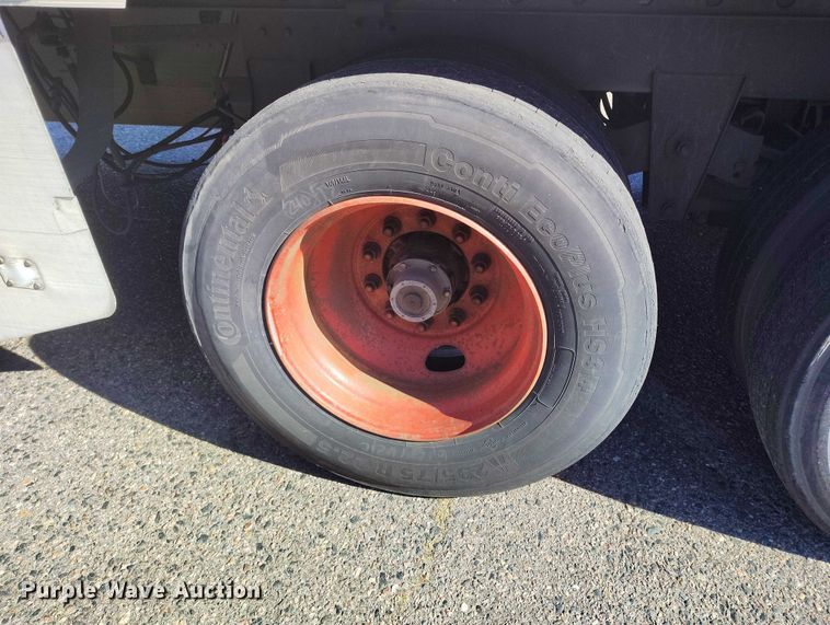 image for item DT0753 2012 Utility VS2RA refrigerated van trailer