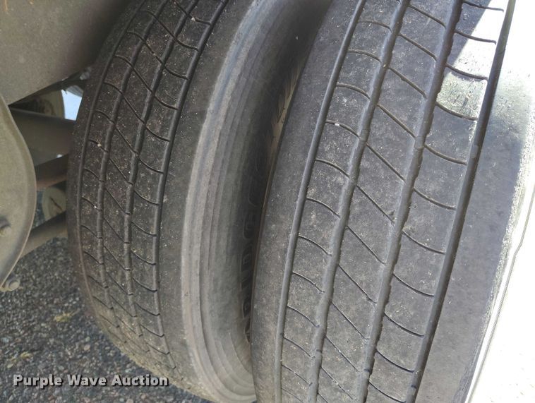 image for item DT0753 2012 Utility VS2RA refrigerated van trailer