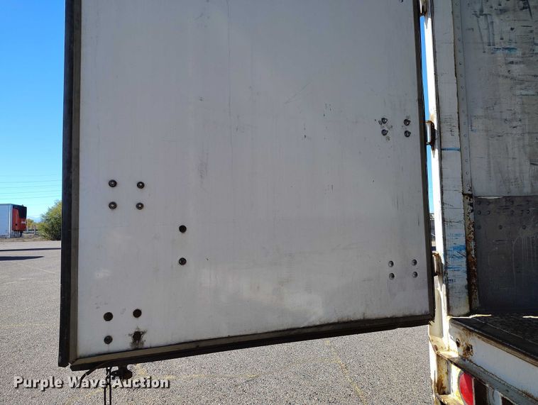 image for item DT0754 2005 Wabash dry van trailer