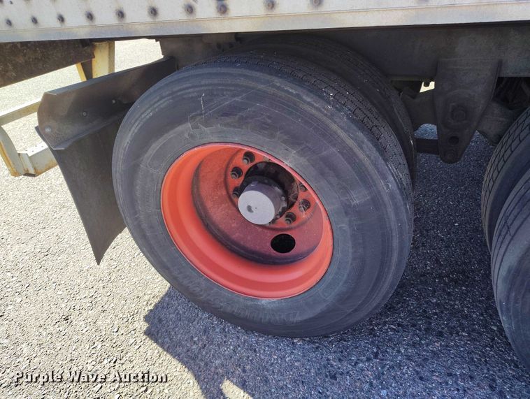 image for item DT0754 2005 Wabash dry van trailer