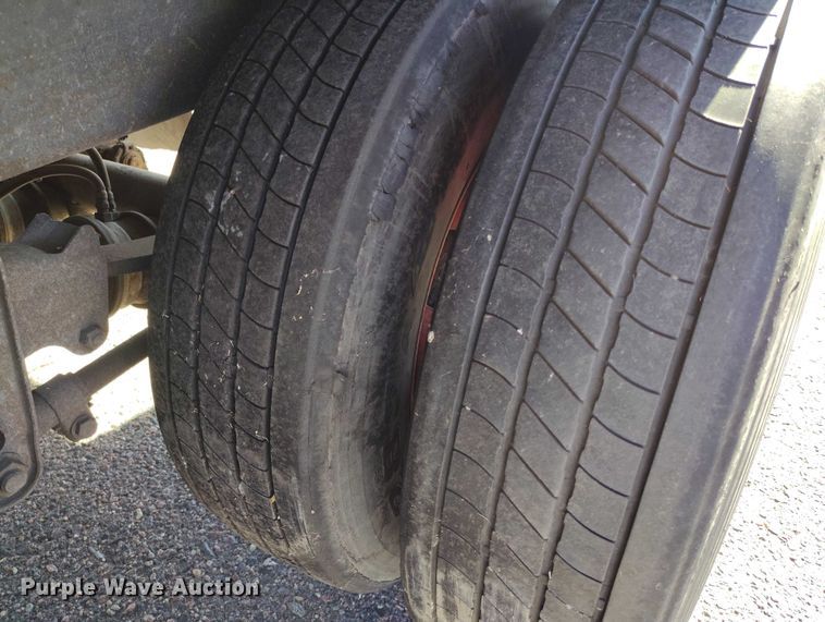 image for item DT0754 2005 Wabash dry van trailer