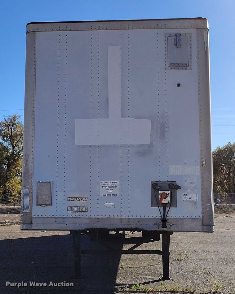 image for item DT0755 2002 Wabash dry van trailer