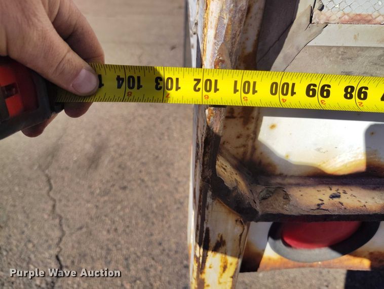 image for item DT0755 2002 Wabash dry van trailer