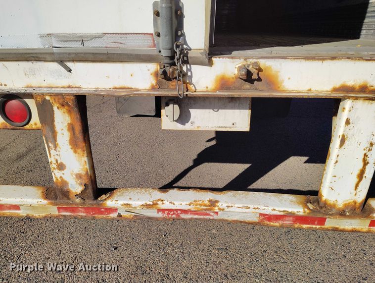 image for item DT0755 2002 Wabash dry van trailer