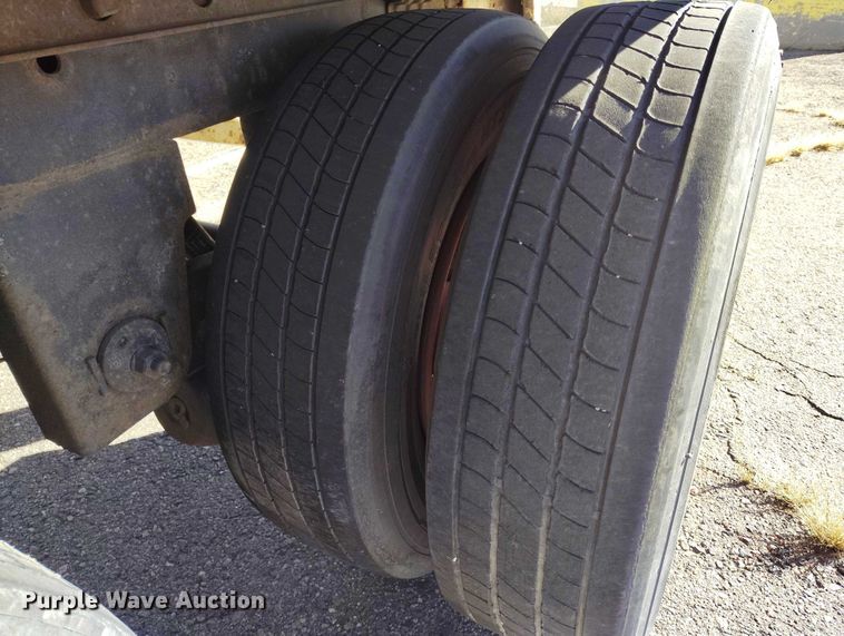 image for item DT0756 2003 Great Dane 7411TP-SA dry van trailer