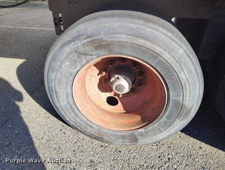 image for item DT0756 2003 Great Dane 7411TP-SA dry van trailer