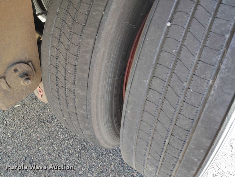 image for item DT0756 2003 Great Dane 7411TP-SA dry van trailer