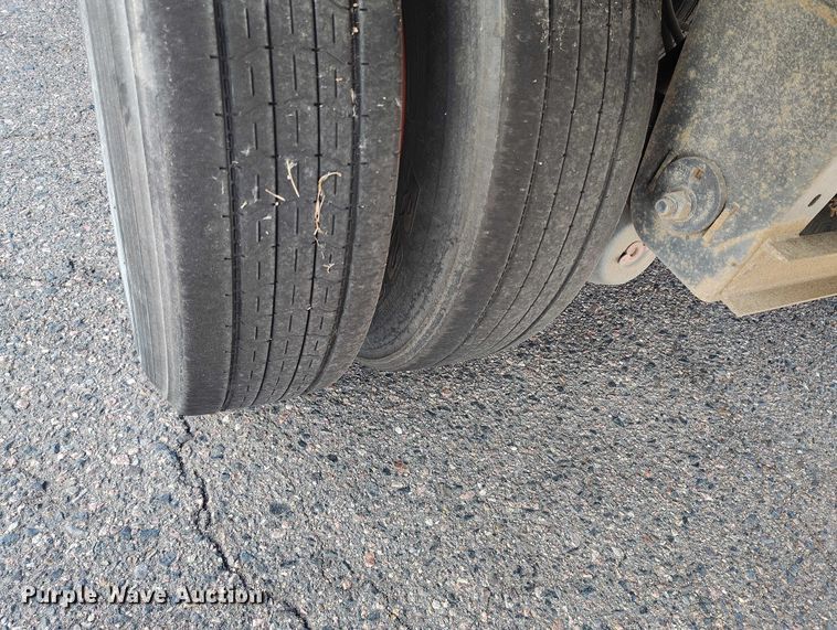 image for item DT0757 2003 Great Dane 7411TP-SA dry van trailer