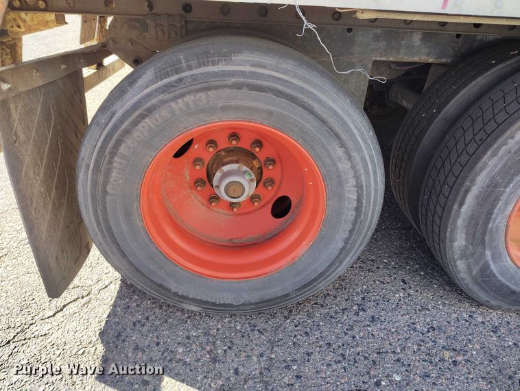 image for item DT0757 2003 Great Dane 7411TP-SA dry van trailer