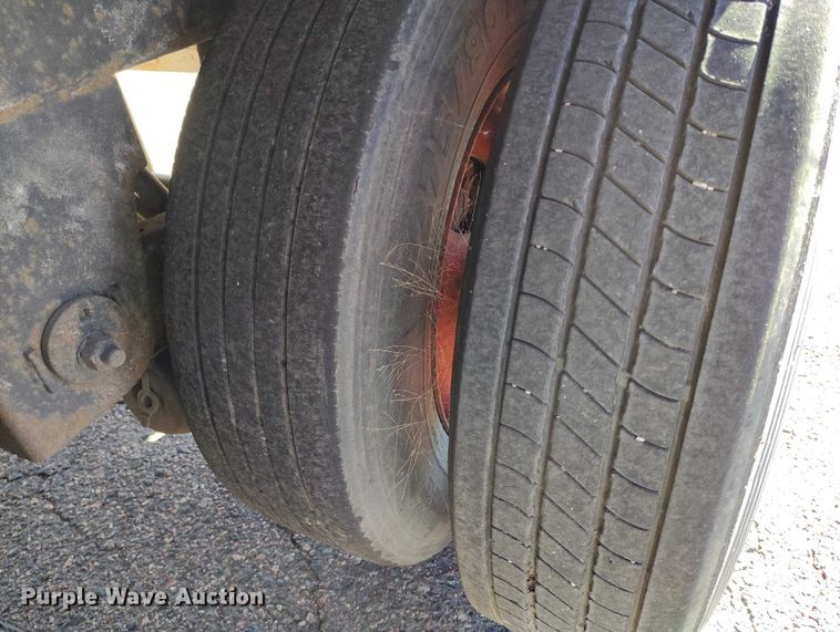 image for item DT0757 2003 Great Dane 7411TP-SA dry van trailer