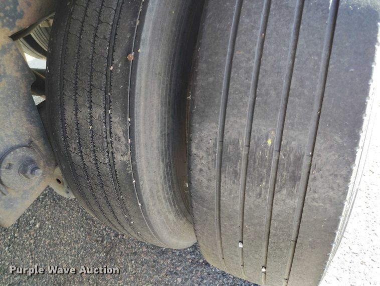 image for item DT0757 2003 Great Dane 7411TP-SA dry van trailer