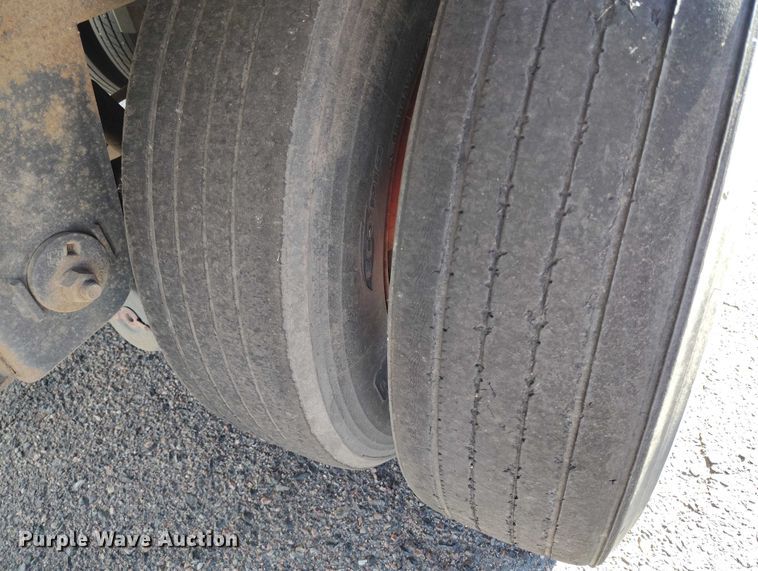 image for item DT0757 2003 Great Dane 7411TP-SA dry van trailer