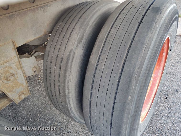 image for item DT0758 2003 Great Dane 7411TP-SA dry van trailer