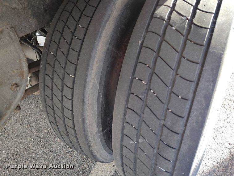 image for item DT0758 2003 Great Dane 7411TP-SA dry van trailer