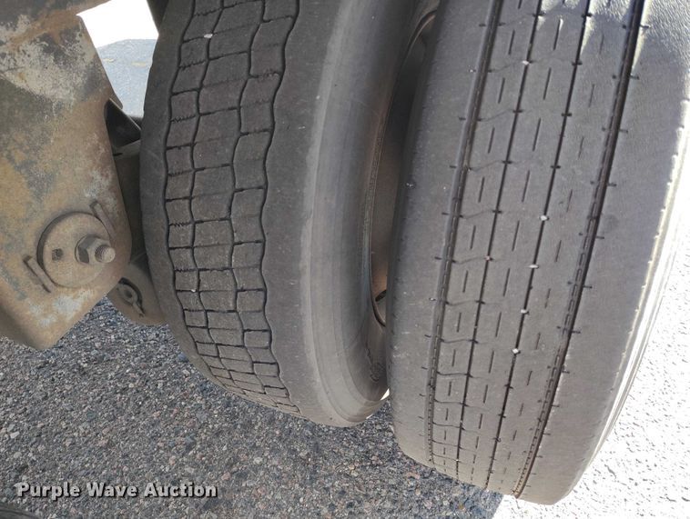 image for item DT0759 2003 Great Dane 7411TP-SA dry van trailer