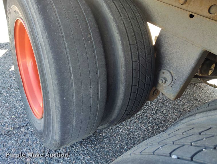 image for item DT0761 2003 Great Dane 7411TP-SA dry van trailer