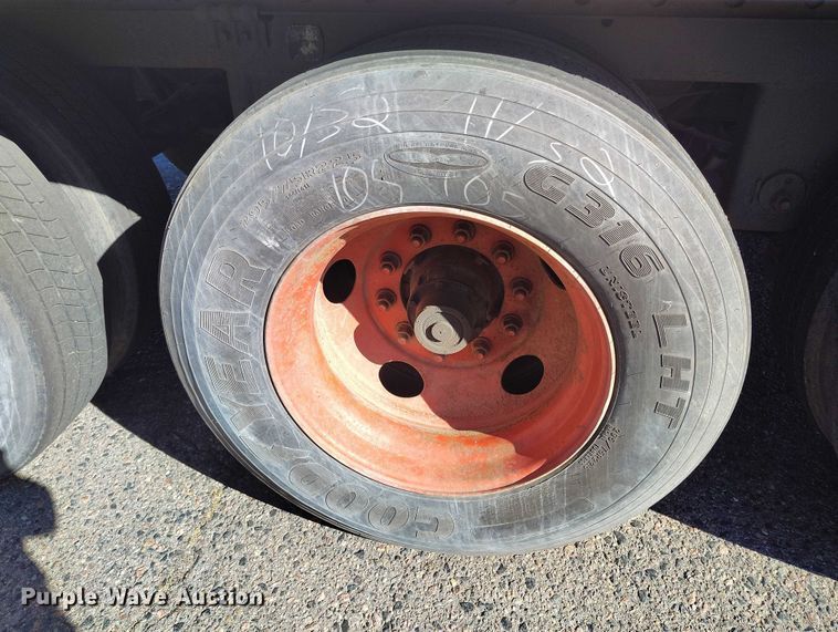 image for item DT0761 2003 Great Dane 7411TP-SA dry van trailer