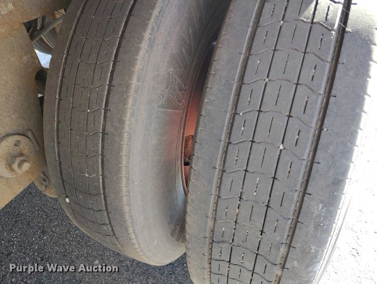 image for item DT0762 2003 Great Dane 7411TP-SA dry van trailer