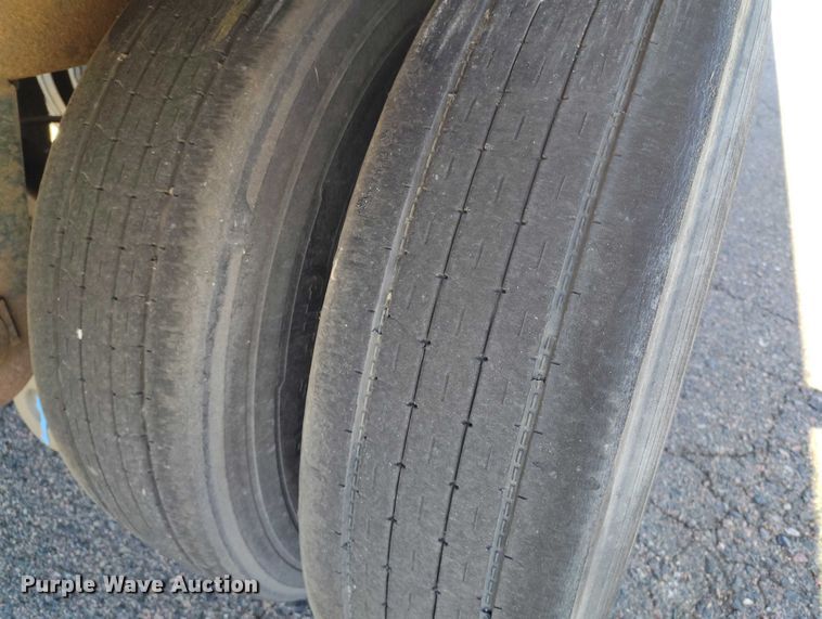 image for item DT0763 2003 Great Dane 7411TP-SA dry van trailer