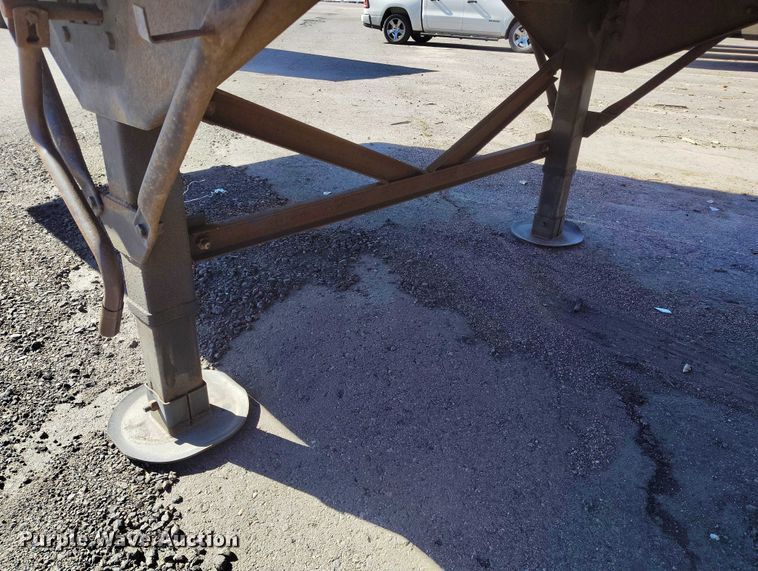 image for item DT0764 2003 Great Dane 7411TP-SA dry van trailer