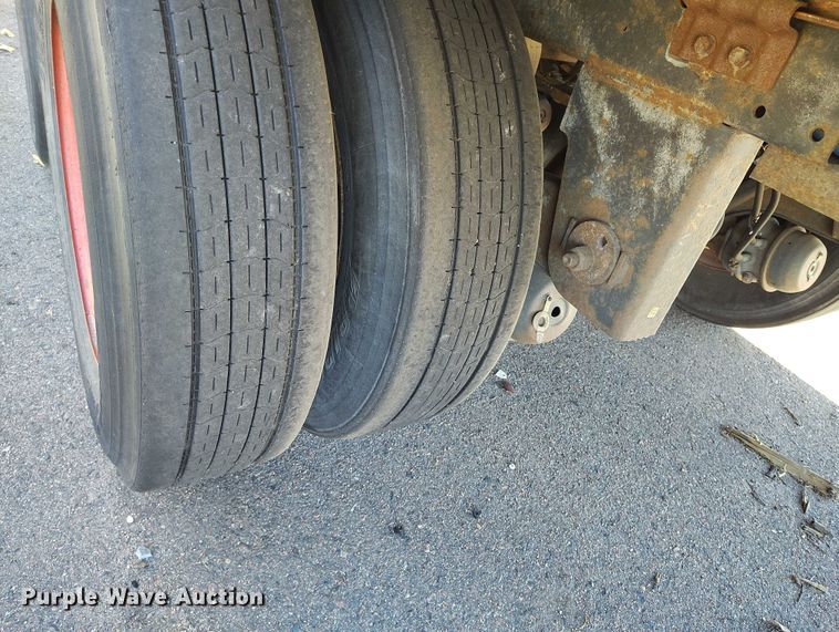 image for item DT0764 2003 Great Dane 7411TP-SA dry van trailer