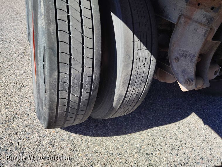 image for item DT0766 2003 Great Dane 7411TP-SA dry van trailer