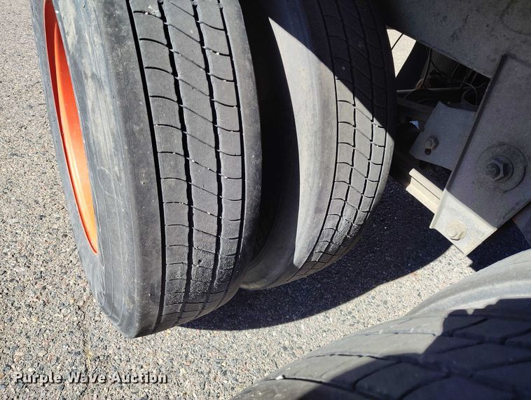 image for item DT0766 2003 Great Dane 7411TP-SA dry van trailer