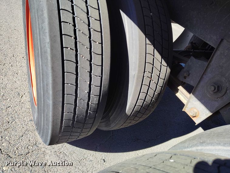 image for item DT0767 2003 Great Dane 7411TP-SA dry van trailer