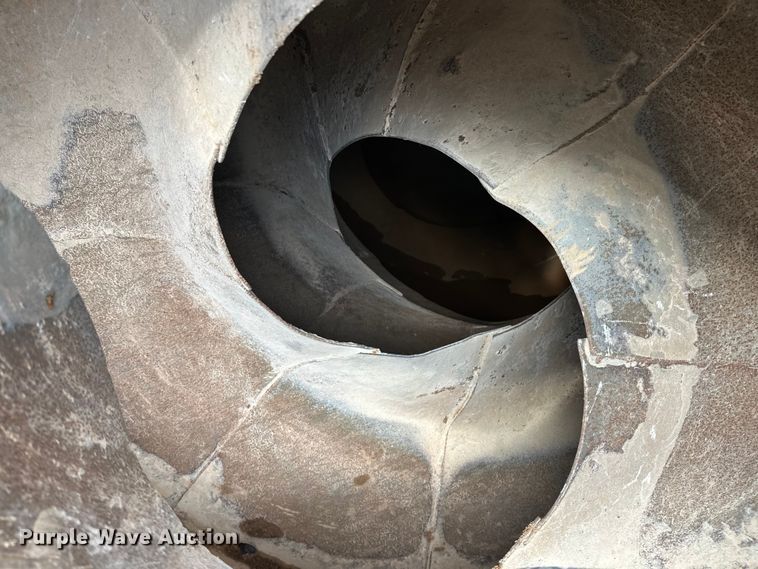 image for item DT6438 2000 International 5500i ready mix truck