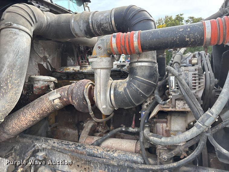 image for item DU1493 1988 Freightliner semi truck