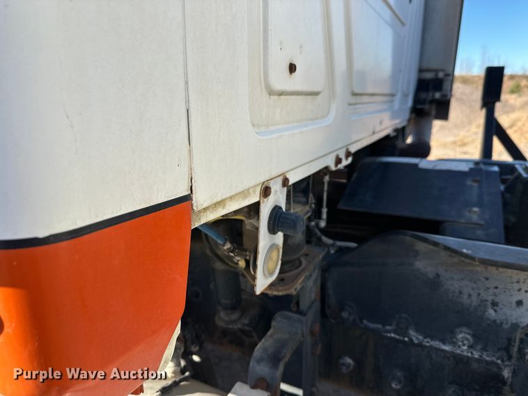 image for item DW4344 2002 Mack CV513 ready mix truck